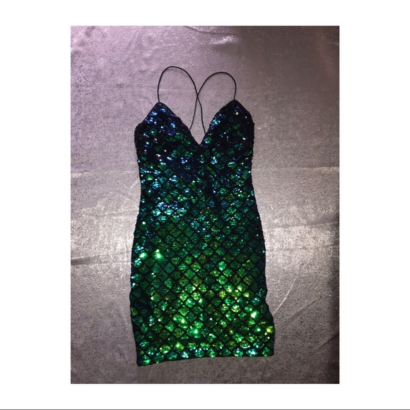 Dance away sequin dress - Picture 2 of 3